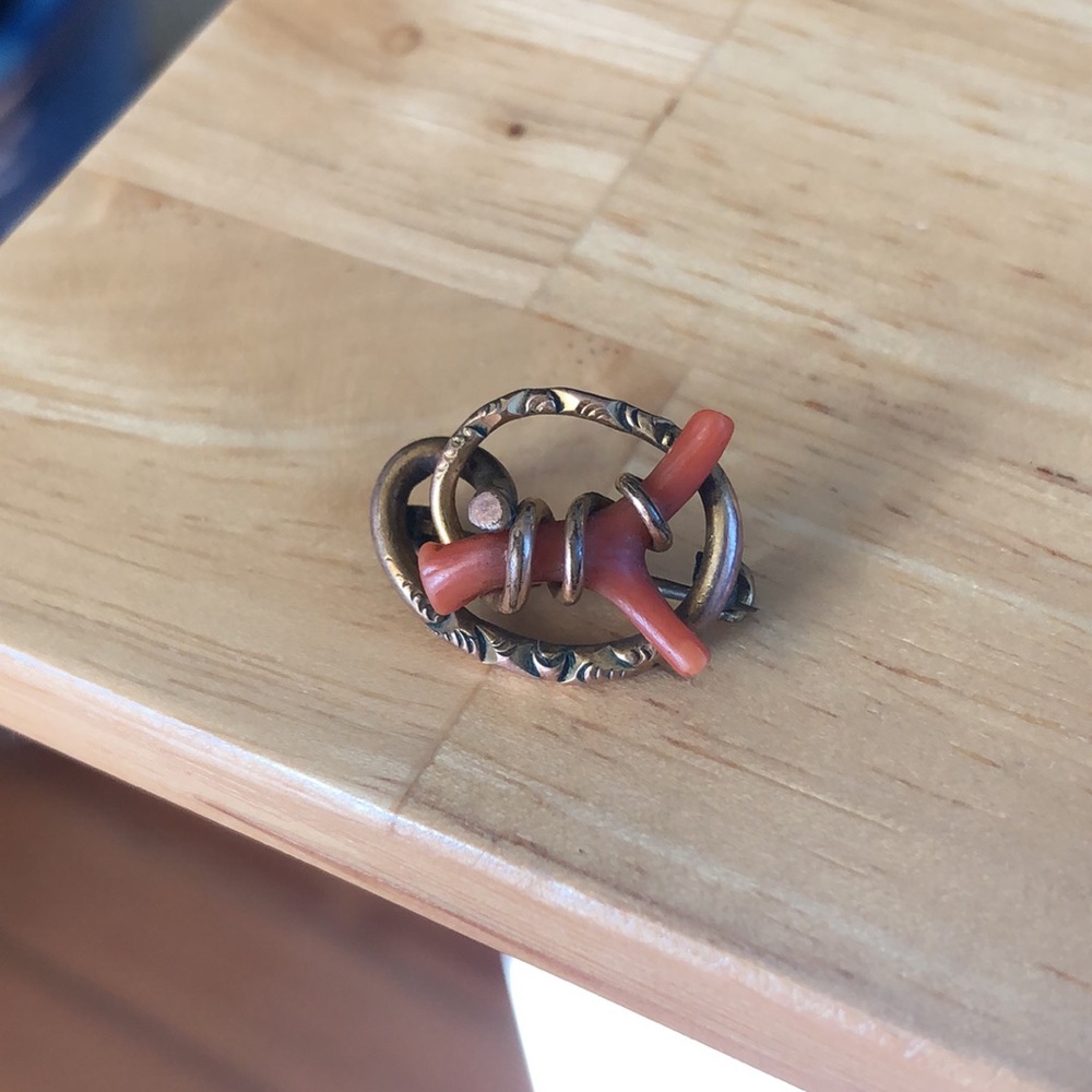 Victorian Coral Gold Love Knot - Picture 11 of 17